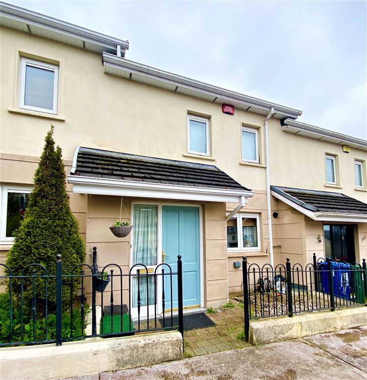 103 Ardkeale, Mount Oval Village, Rochestown, Cork Frank V Murphy