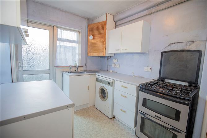 82, Annadale Cresent, Drumcondra, Dublin 9