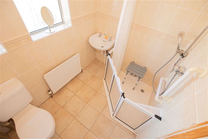 82, Annadale Cresent, Drumcondra, Dublin 9