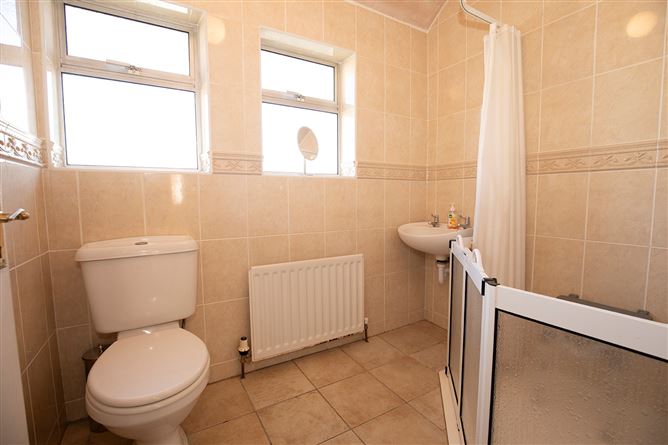82, Annadale Cresent, Drumcondra, Dublin 9