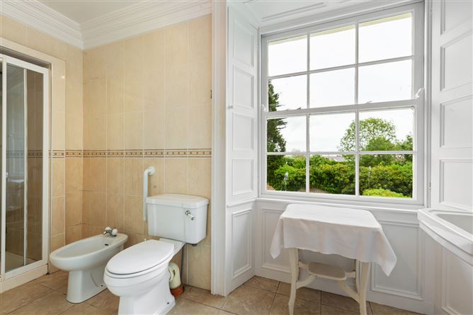 Glebe House, Landsend, Abbeyside, Dungarvan