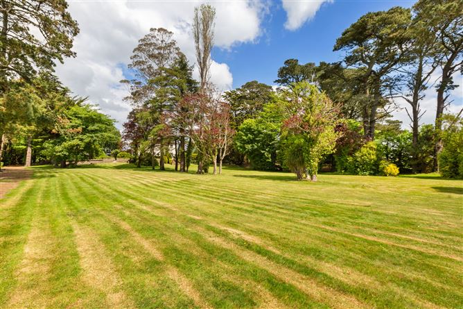Glebe House, Landsend, Abbeyside, Dungarvan