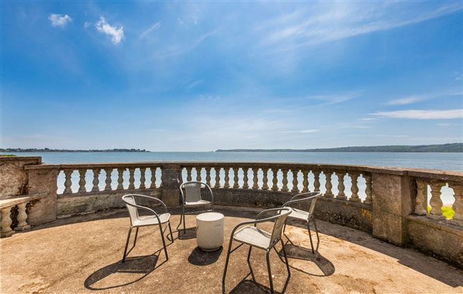 Glebe House, Landsend, Abbeyside, Dungarvan