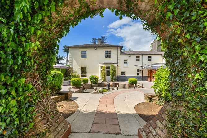 Glebe House, Landsend, Abbeyside, Dungarvan