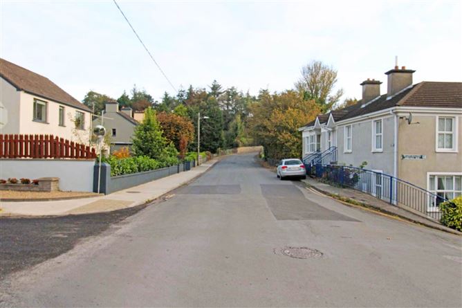6 Castle Row, Ballina, Mayo