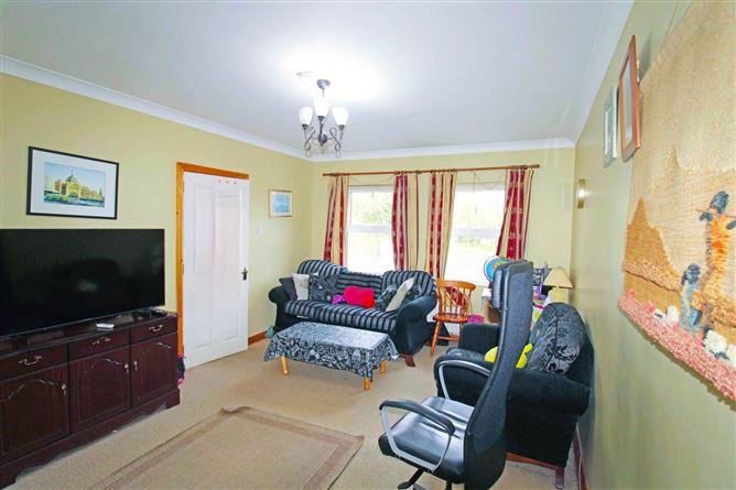 6 Castle Row, Ballina, Mayo