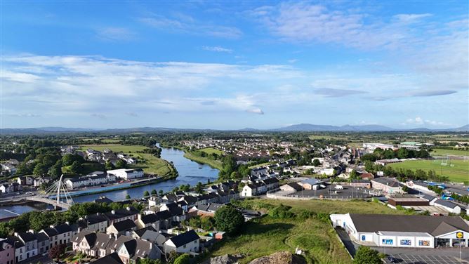 6 Castle Row, Ballina, Mayo