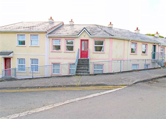 6 Castle Row, Ballina, Mayo