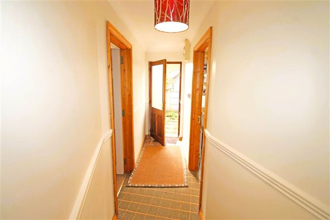 6 Castle Row, Ballina, Mayo