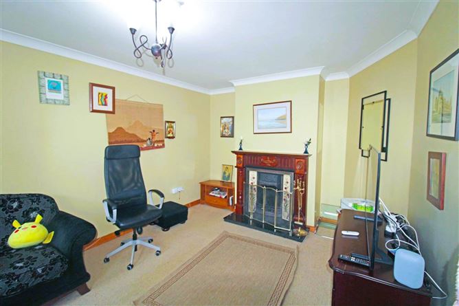 6 Castle Row, Ballina, Mayo