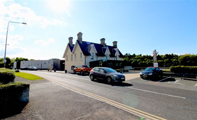 6 Castle Row, Ballina, Mayo