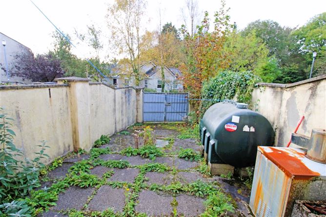 6 Castle Row, Ballina, Mayo