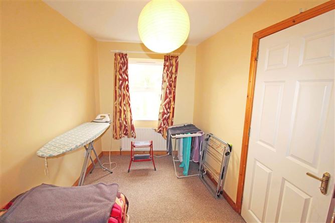 6 Castle Row, Ballina, Mayo