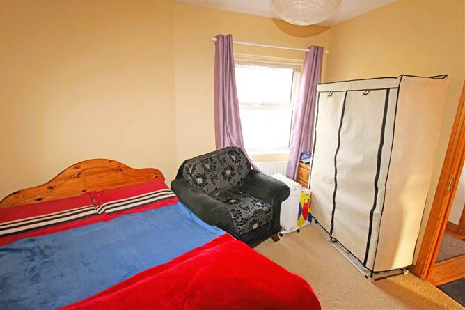 6 Castle Row, Ballina, Mayo