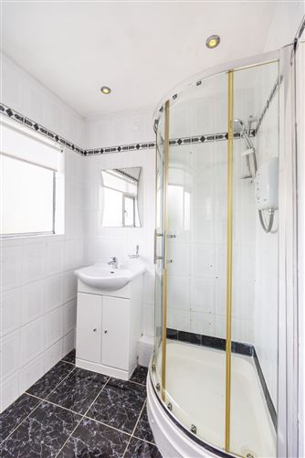 17 Beneavin Park, Glasnevin, Dublin 11