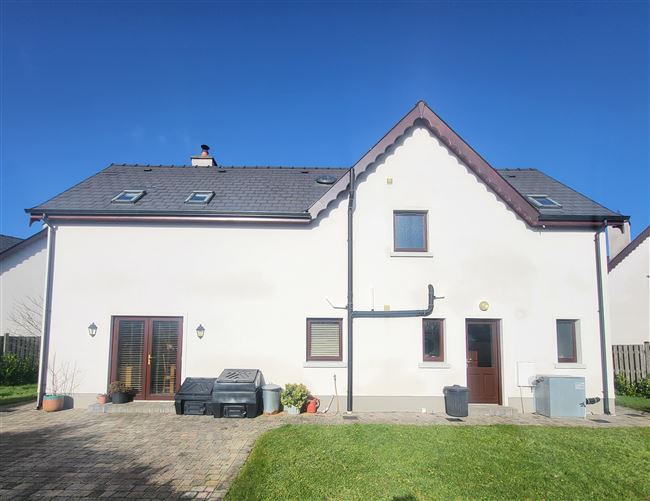 23 Errew Drive Lough Rynn, Mohill, Leitrim