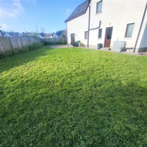 23 Errew Drive Lough Rynn, Mohill, Leitrim