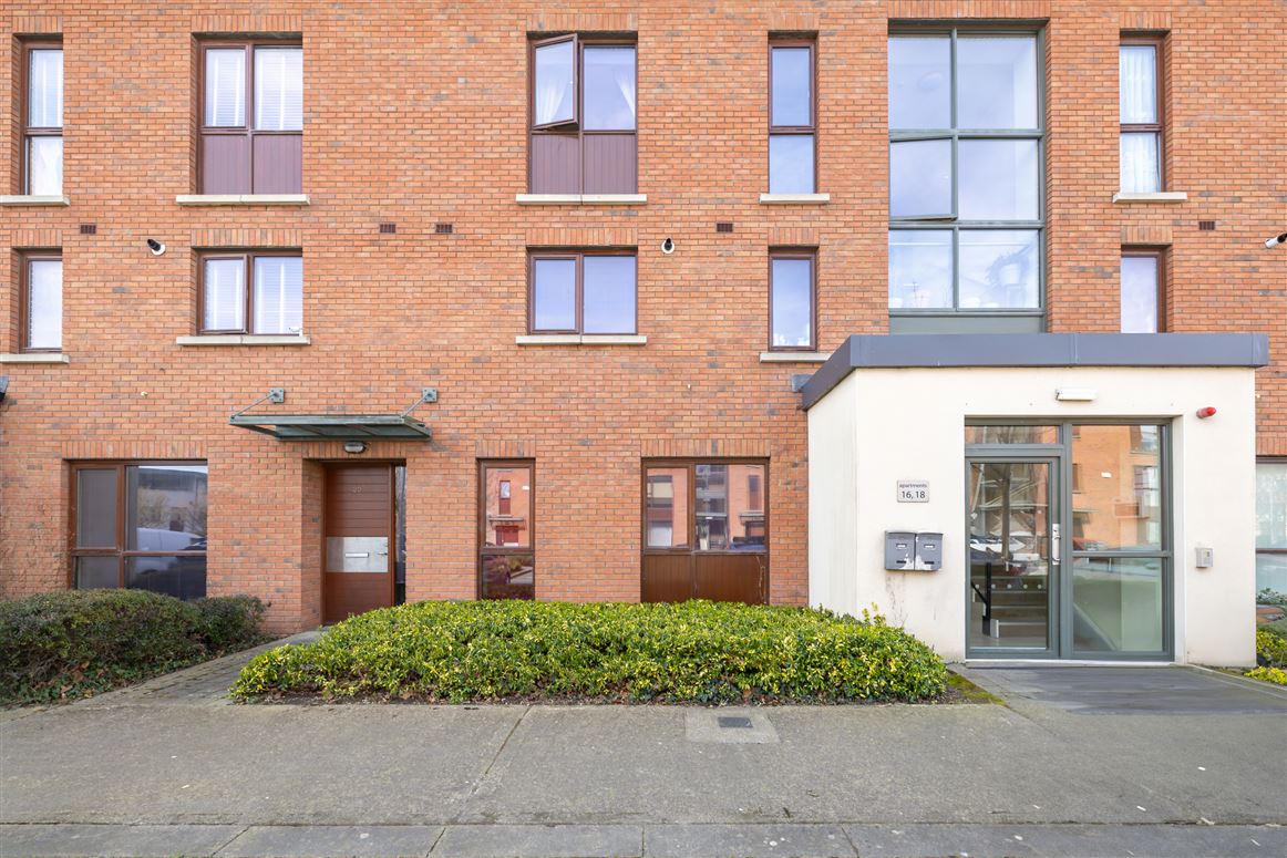 16 Castlegate Dene, Adamstown, Lucan, Co. Dublin