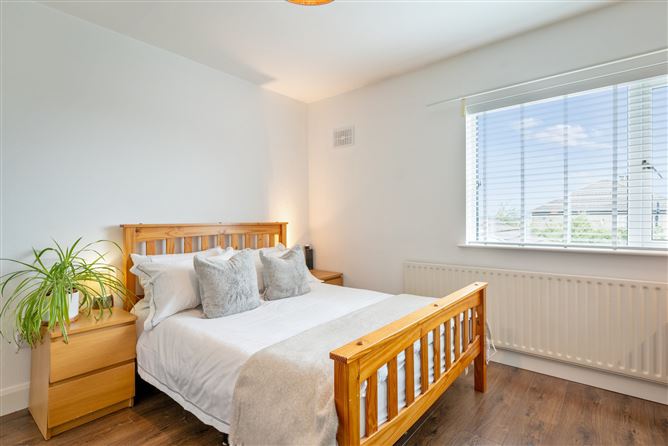 Photo 18 of 29 — 32 Balally Grove, Dundrum, Dublin 16