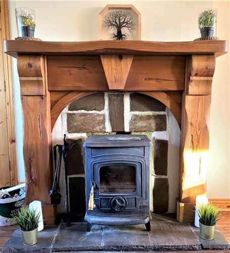 WILDWIND COTTAGE, Manger, Stratford-On-Slaney, Wicklow