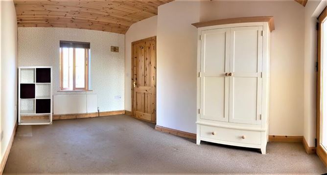 WILDWIND COTTAGE, Manger, Stratford-On-Slaney, Wicklow