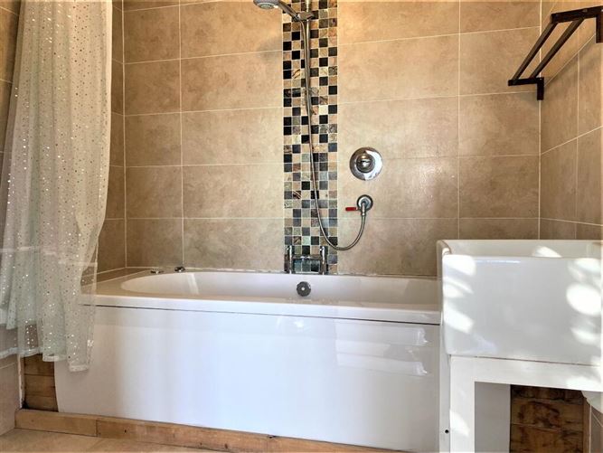 WILDWIND COTTAGE, Manger, Stratford-On-Slaney, Wicklow