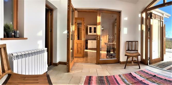 WILDWIND COTTAGE, Manger, Stratford-On-Slaney, Wicklow