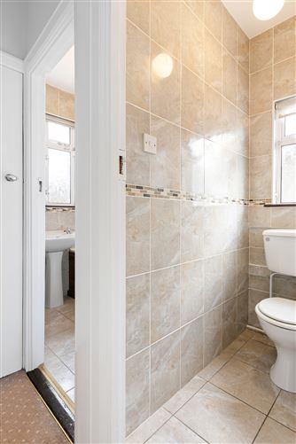 11 Lavarna Grove, Terenure, Dublin 6W