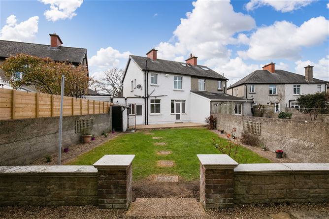 11 Lavarna Grove, Terenure, Dublin 6W