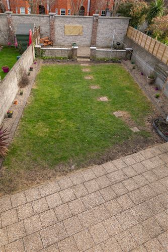 11 Lavarna Grove, Terenure, Dublin 6W