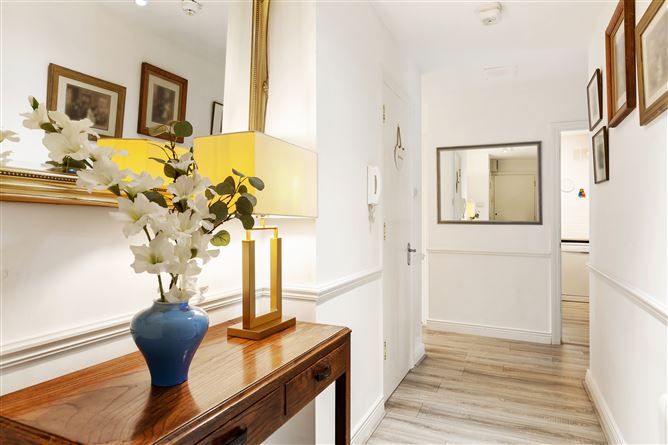 411 Galloping Green, Blackrock, County Dublin