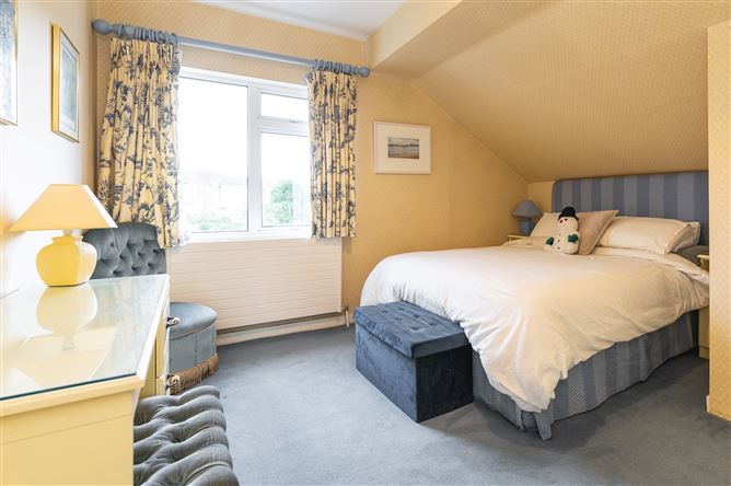 37 Kerrymount Rise, Foxrock, Dublin 18