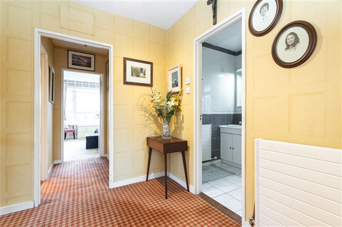 37 Kerrymount Rise, Foxrock, Dublin 18