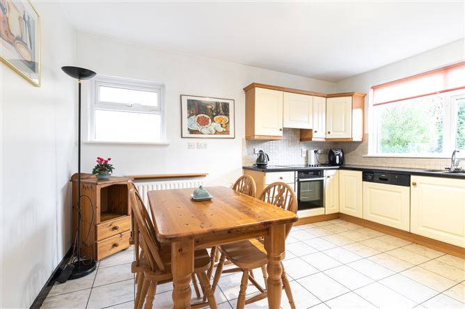 37 Kerrymount Rise, Foxrock, Dublin 18
