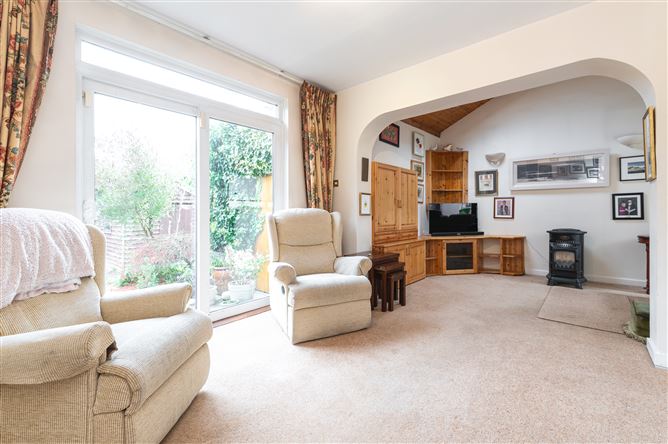 37 Kerrymount Rise, Foxrock, Dublin 18