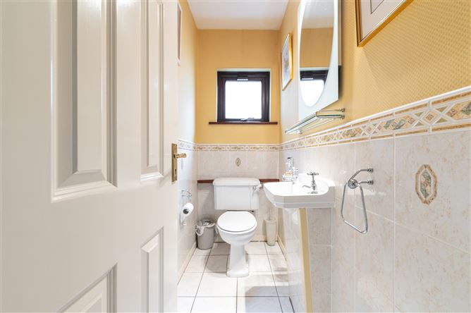37 Kerrymount Rise, Foxrock, Dublin 18