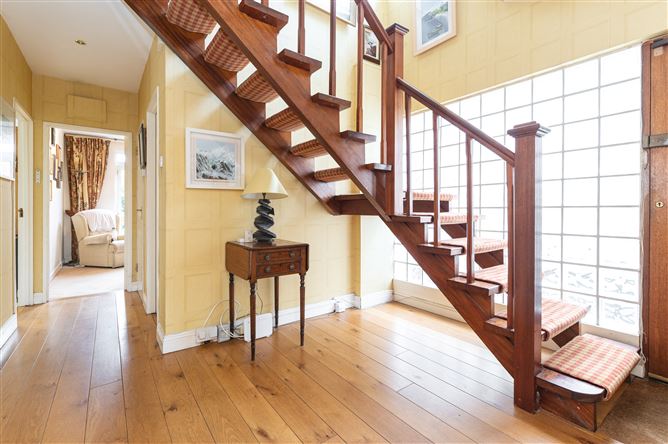 37 Kerrymount Rise, Foxrock, Dublin 18