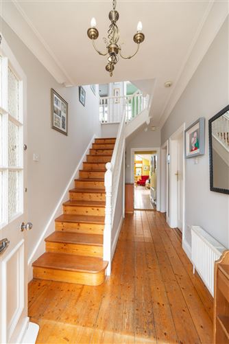 https://photos-a.propertyimages.ie/media/7/7/8/4935877/e2b5905f-7eda-4169-8080-f9ece9ef81b9_l.jpg