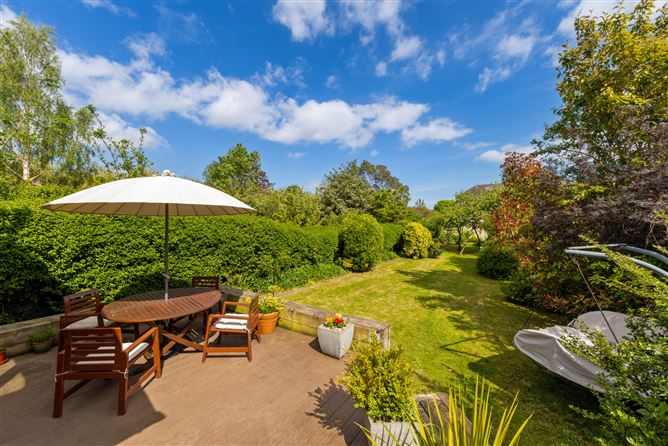 https://photos-a.propertyimages.ie/media/7/7/8/4935877/e2b5905f-7eda-4169-8080-f9ece9ef81b9_l.jpg