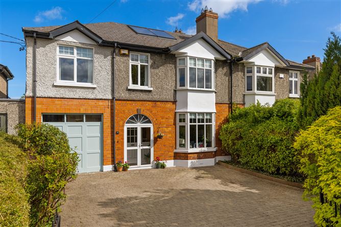 https://photos-a.propertyimages.ie/media/7/7/8/4935877/e2b5905f-7eda-4169-8080-f9ece9ef81b9_l.jpg