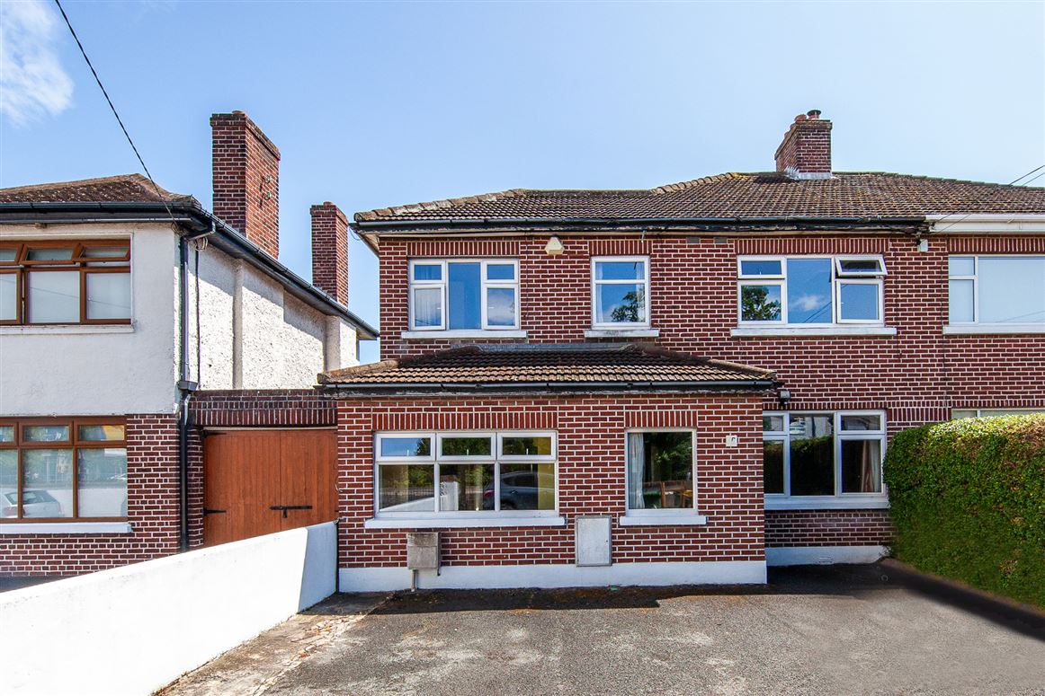 16 Clonkeen Road , Deansgrange, County Dublin