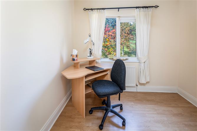 25 Meadowlands, Broomfield Village, Midleton, Cork