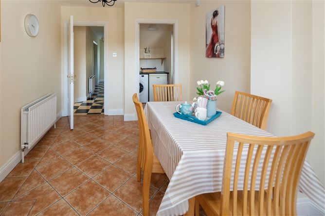 25 Meadowlands, Broomfield Village, Midleton, Cork