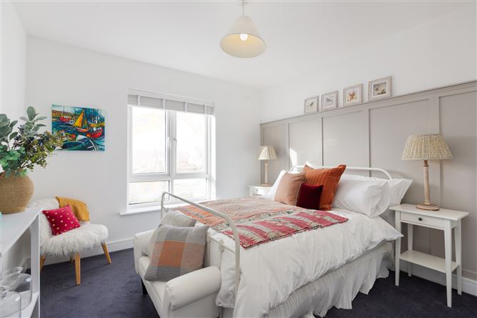 https://photos-a.propertyimages.ie/media/7/7/9/4835977/cd5ed021-bb40-4645-9938-4ddbc9f8ae1a_l.jpg