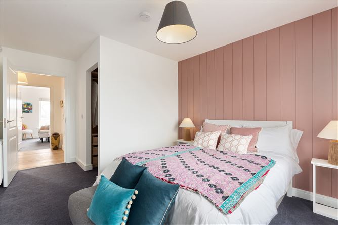 https://photos-a.propertyimages.ie/media/7/7/9/4835977/cd5ed021-bb40-4645-9938-4ddbc9f8ae1a_l.jpg