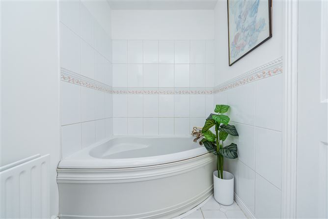 27 The Maudlings, Naas, Co. Kildare