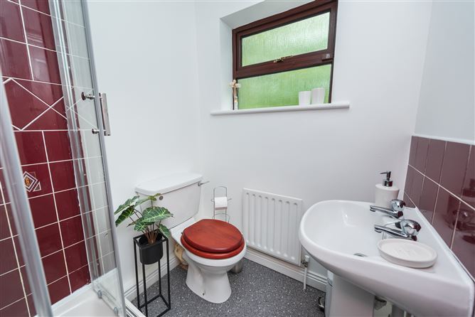 27 The Maudlings, Naas, Co. Kildare