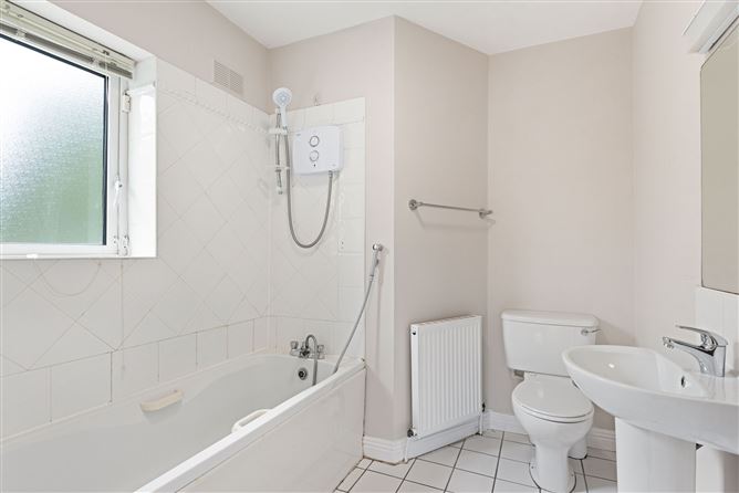 1 Woodstown Heath, Knocklyon, Dublin 16