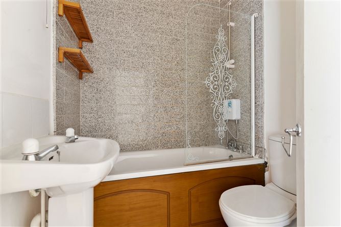 70 Shanagarry, Milltown, Dublin 6
