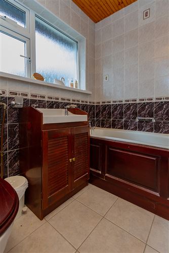 17 Villa Park Drive, Ashtown, Navan Road, Dublin 7